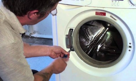 علت بسته نشدن درب ماشین لباسشویی آاگ